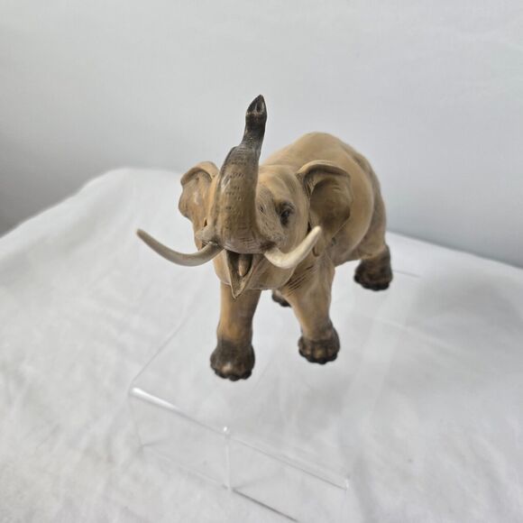 Bull Elephant Figurine Signed by Guido Cacciapuoti 10" x 8" x 4" Italy - Picture 5 of 12